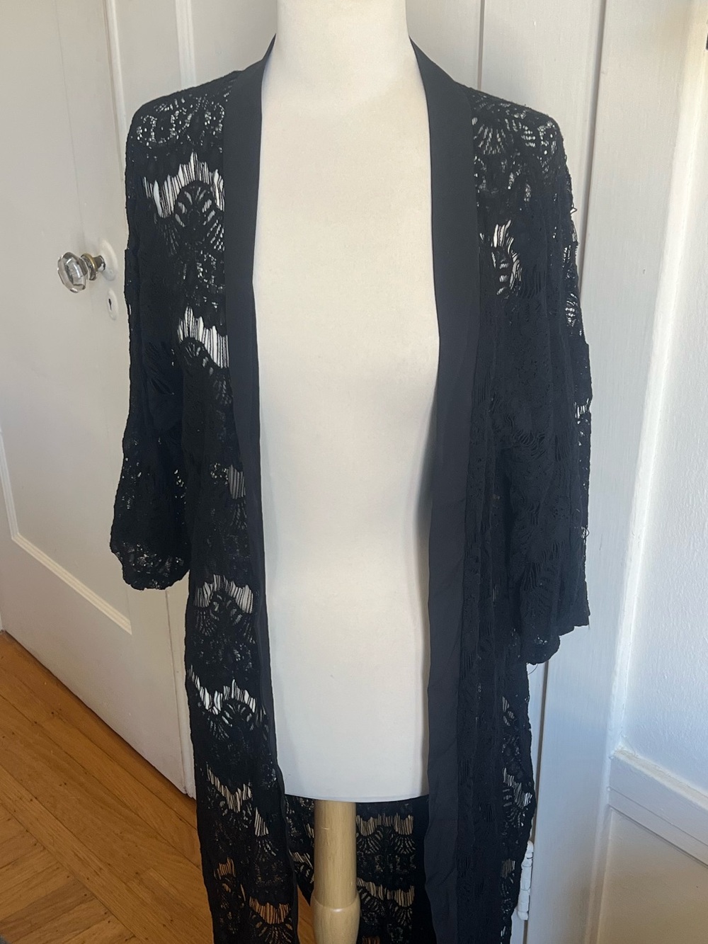 Forever 21 Black Lace Maxi Duster Kimono | whimsigoth Witchy Boho